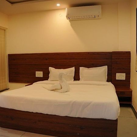 Super Townhouse Shivamogga Formerly Karthik Bhavan Exteriér fotografie
