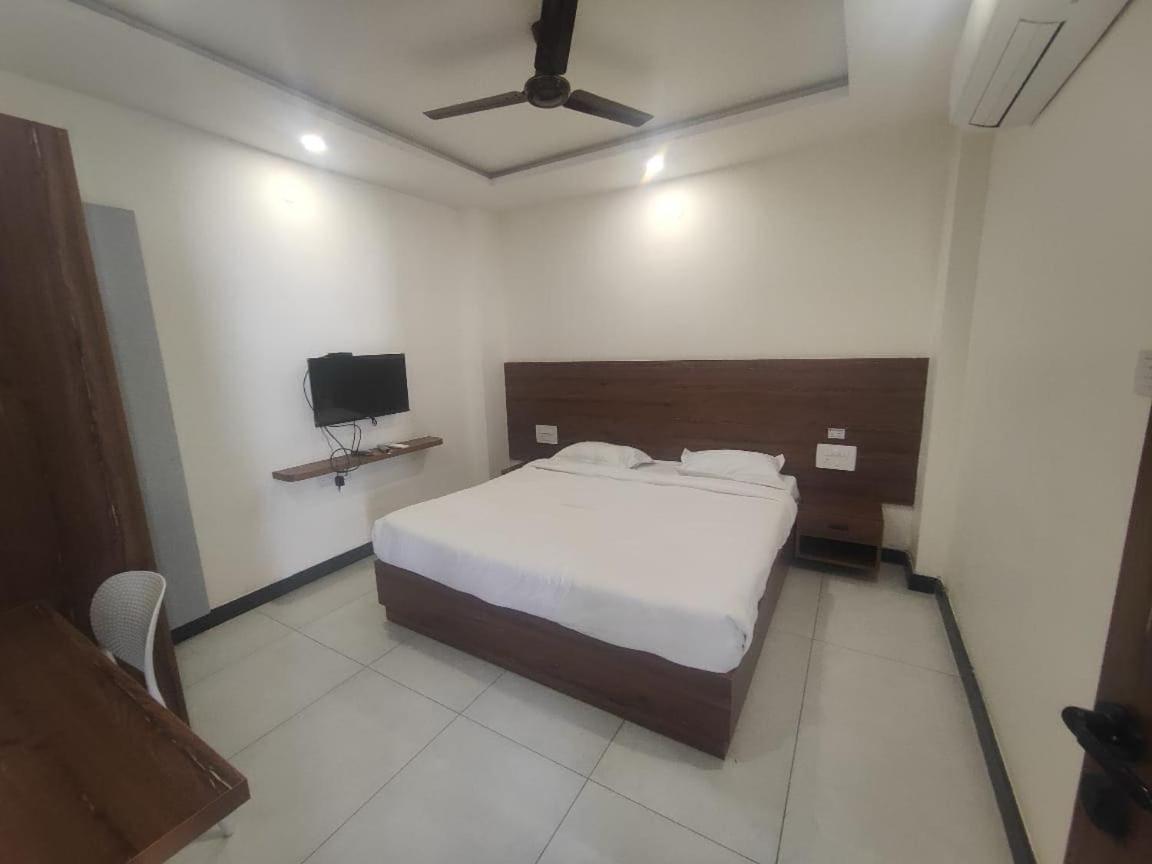 Super Townhouse Shivamogga Formerly Karthik Bhavan Exteriér fotografie