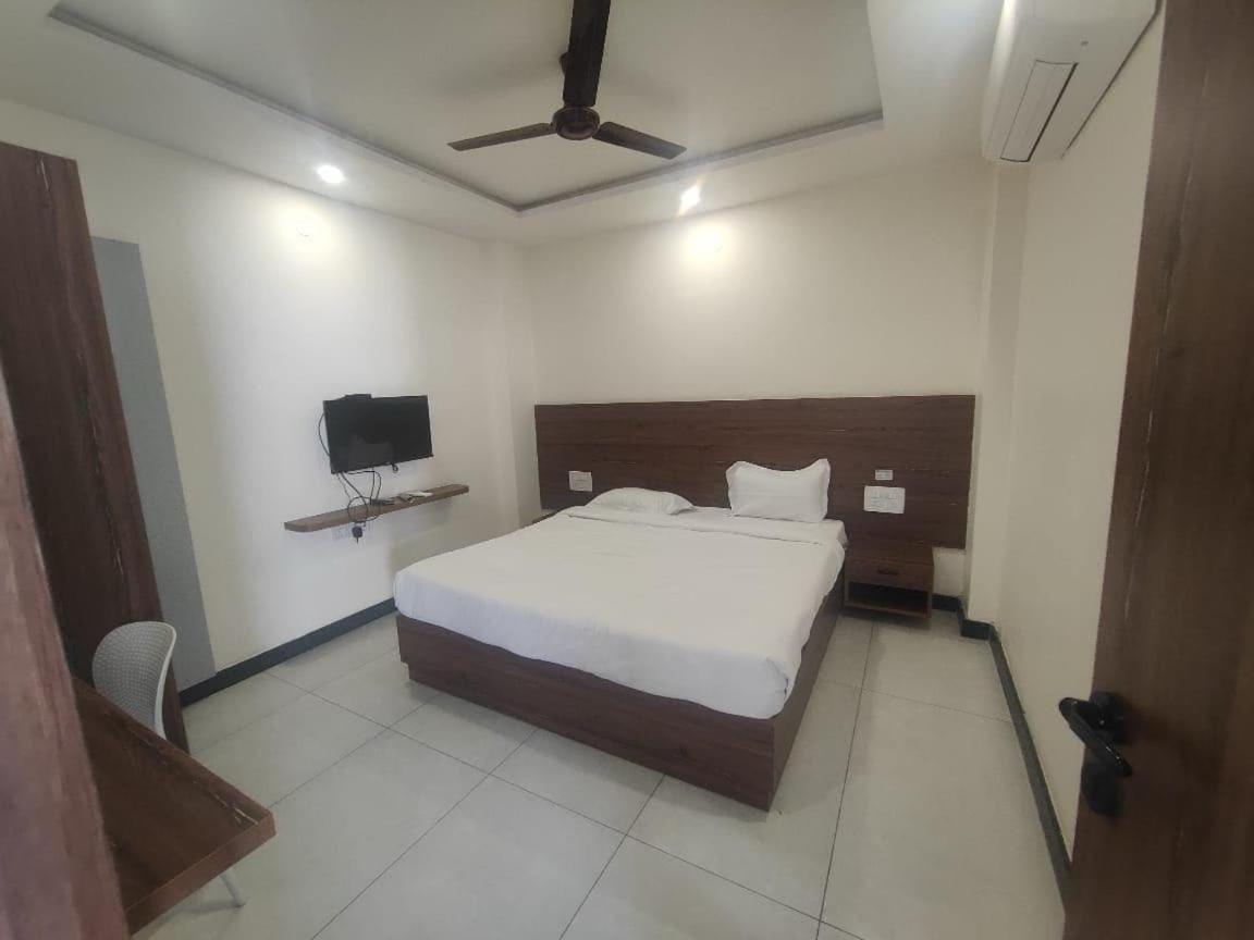 Super Townhouse Shivamogga Formerly Karthik Bhavan Exteriér fotografie
