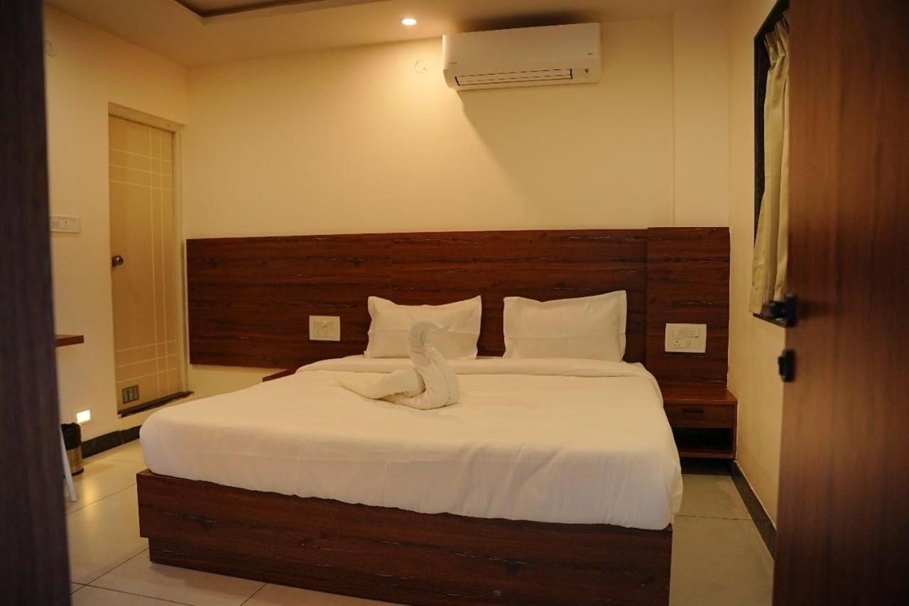 Super Townhouse Shivamogga Formerly Karthik Bhavan Exteriér fotografie
